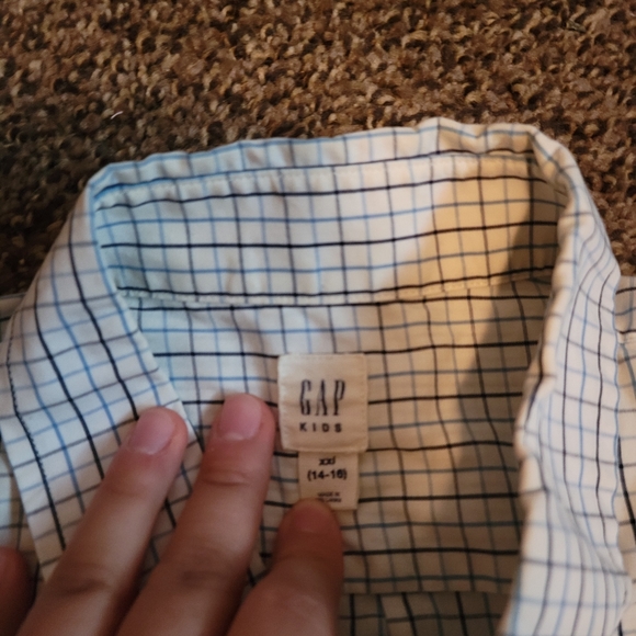 Gap boys dress shirt - Picture 2 of 4